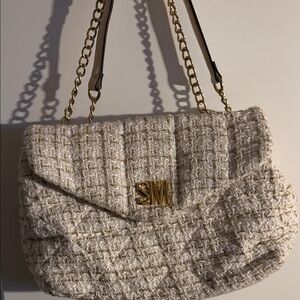 Elegant Cream Tweed Shoulder Bag